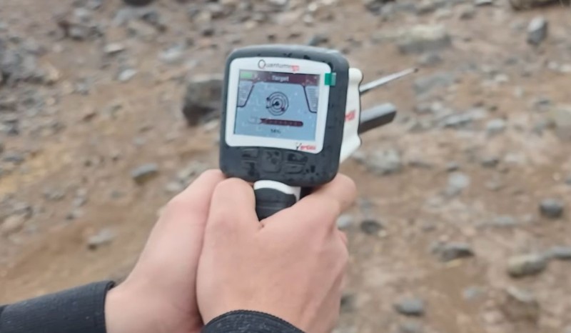 Vertex Adroit Long Range Gold Detectors | Re-Sweep Archaeological Sites